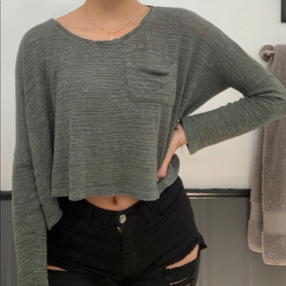 Green Long Sleeve Crop Top
